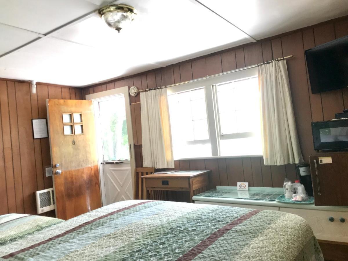 Chamber Lane Motel Round Lake Extérieur photo