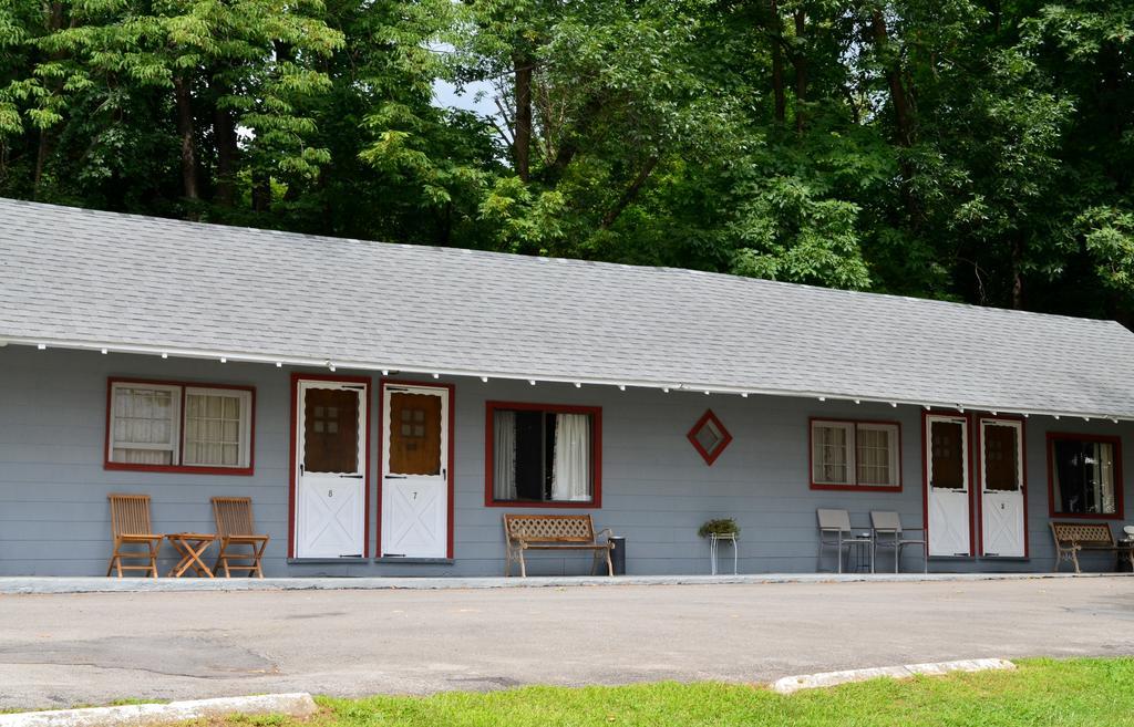Chamber Lane Motel Round Lake Extérieur photo