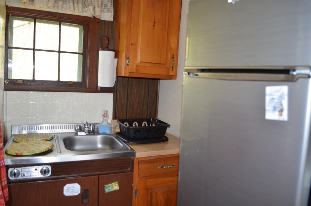 Chamber Lane Motel Round Lake Extérieur photo