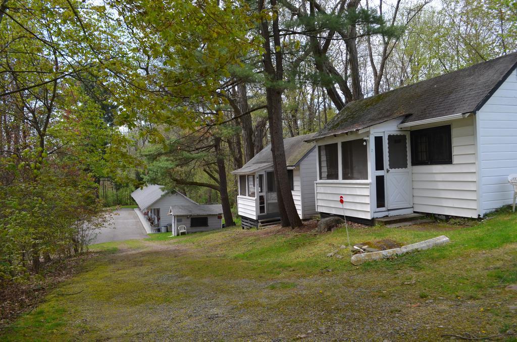 Chamber Lane Motel Round Lake Extérieur photo
