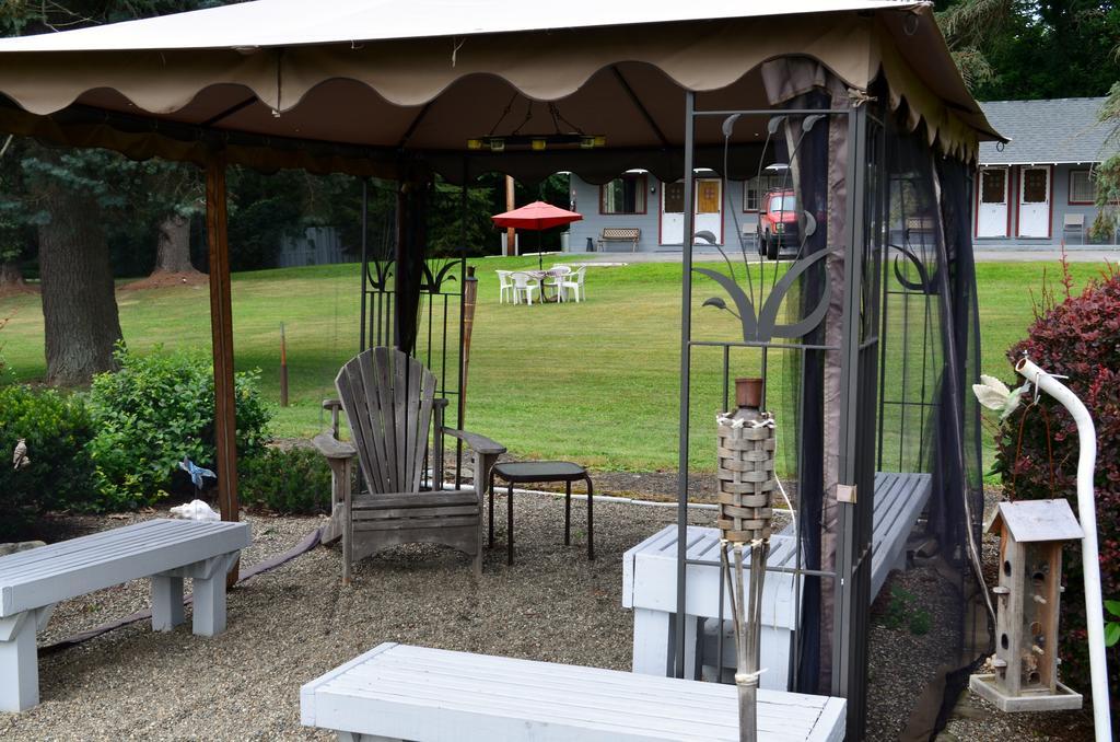 Chamber Lane Motel Round Lake Extérieur photo