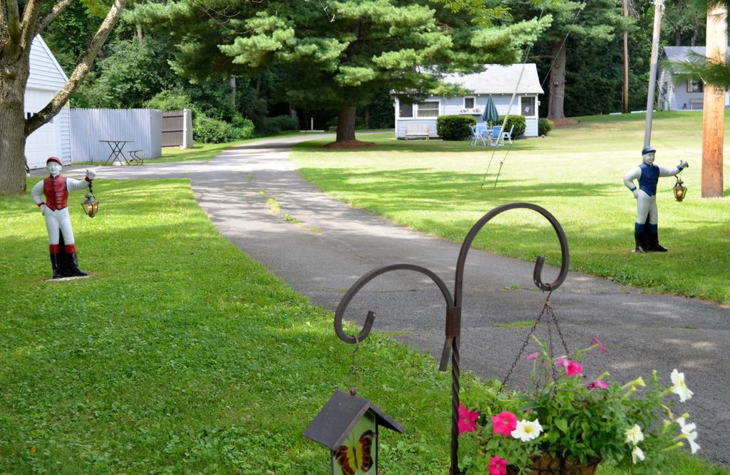 Chamber Lane Motel Round Lake Extérieur photo